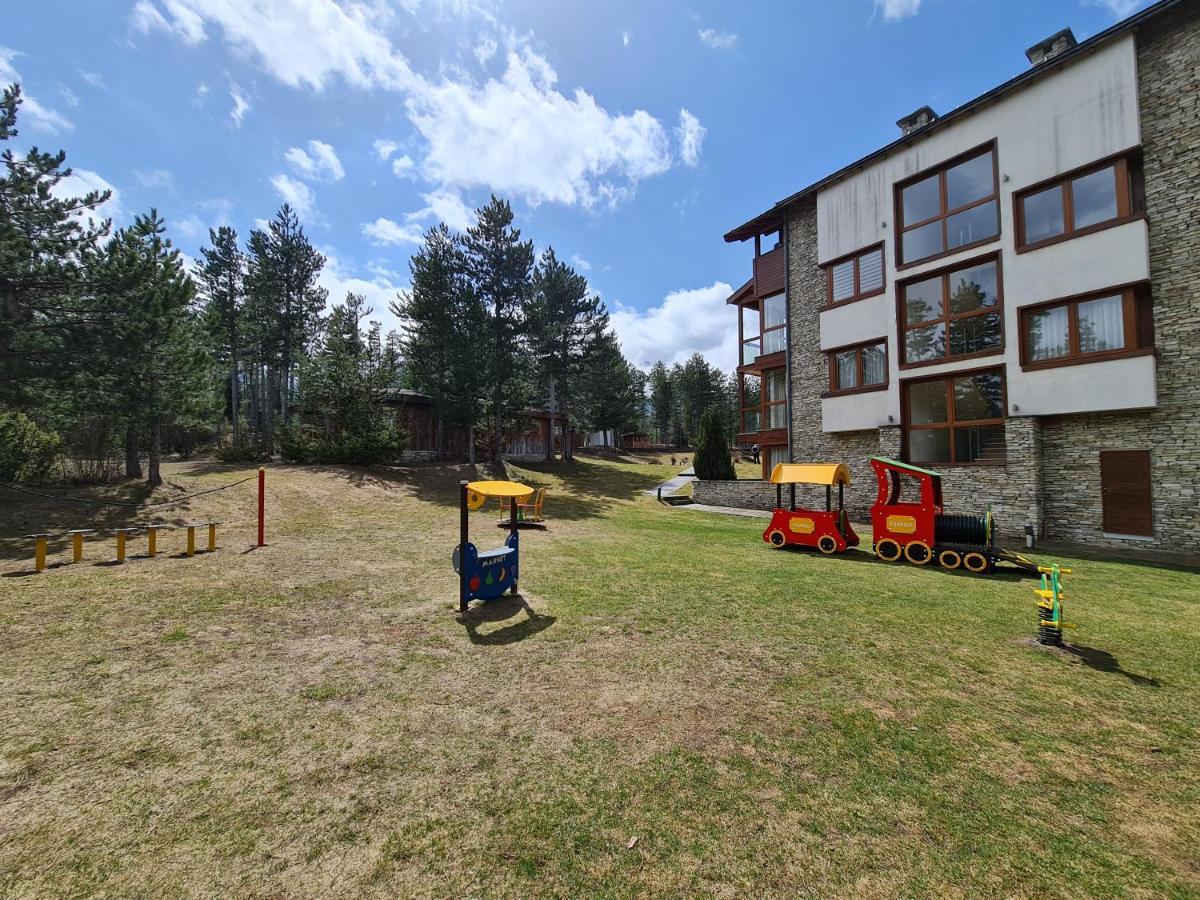 Pirin Golf Apartment Home With Private Garden Банско Экстерьер фото